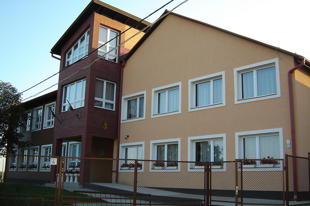 Extension of Ölbey Irén Primary School, Döge